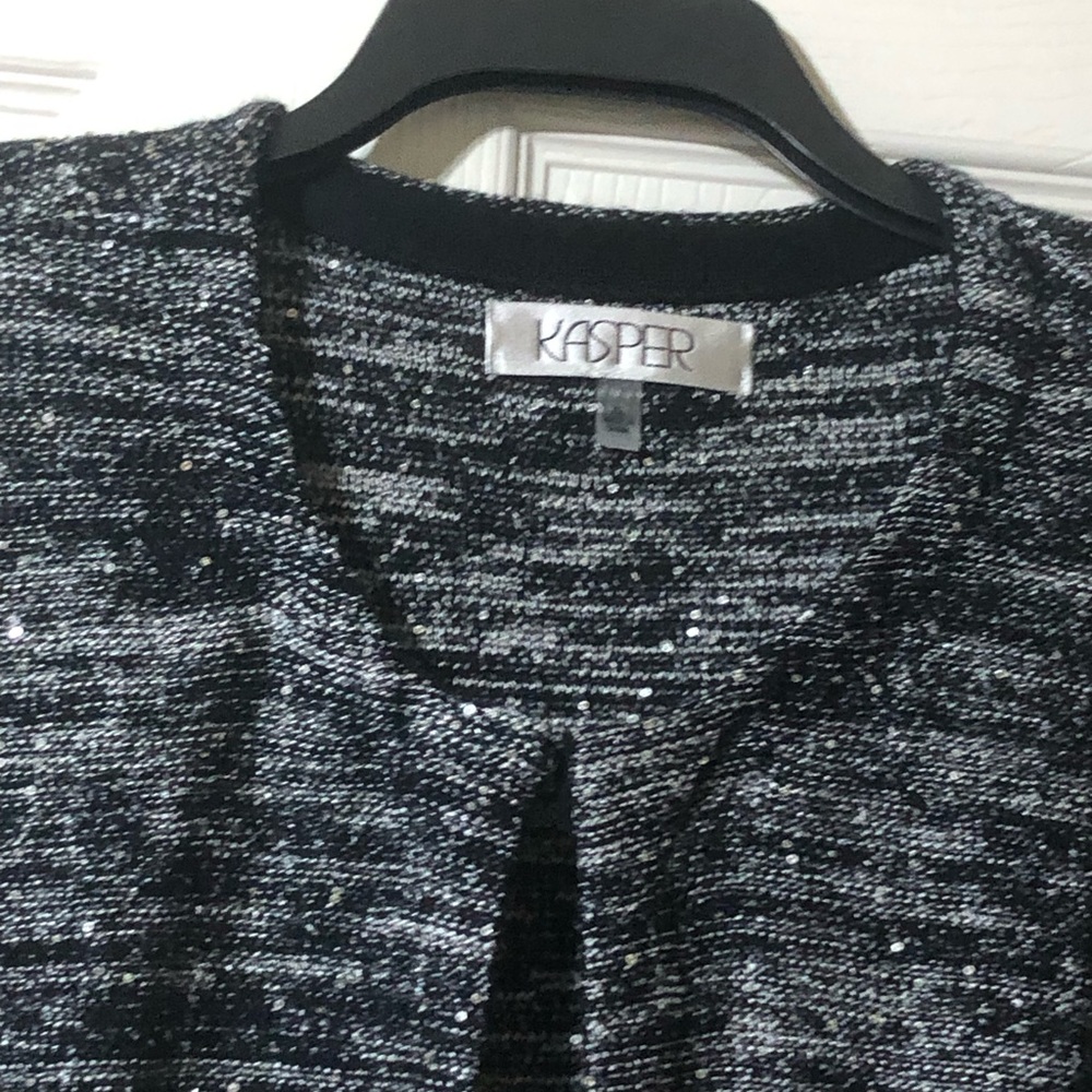 Kasper XL Women’s Blazer -in EUC and from a smoke free home